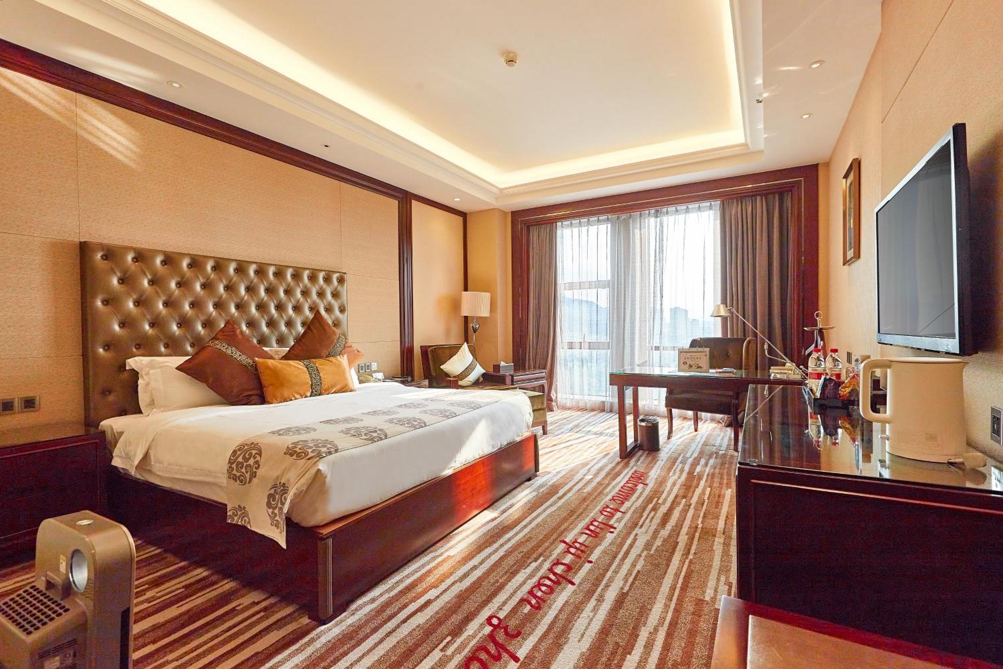 Wyndham Grand Plaza Royale Chenzhou Hotel Exterior photo