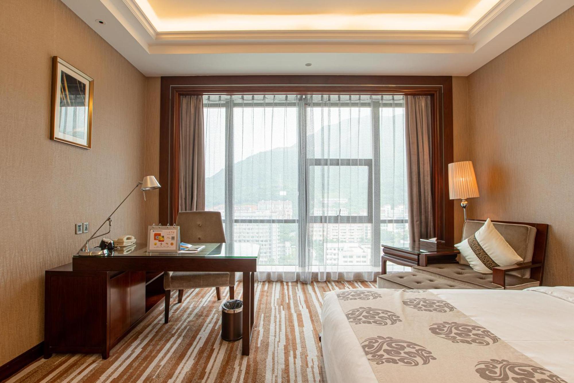 Wyndham Grand Plaza Royale Chenzhou Hotel Exterior photo