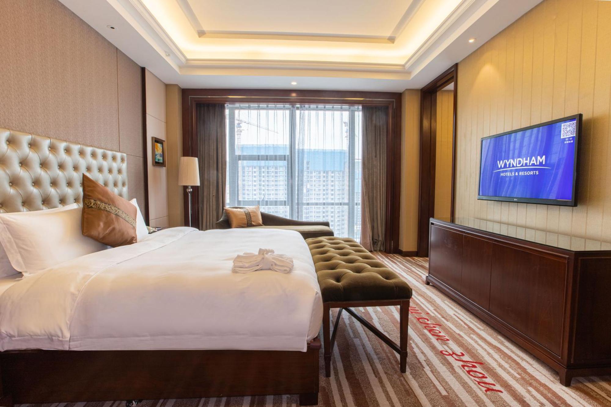 Wyndham Grand Plaza Royale Chenzhou Hotel Exterior photo