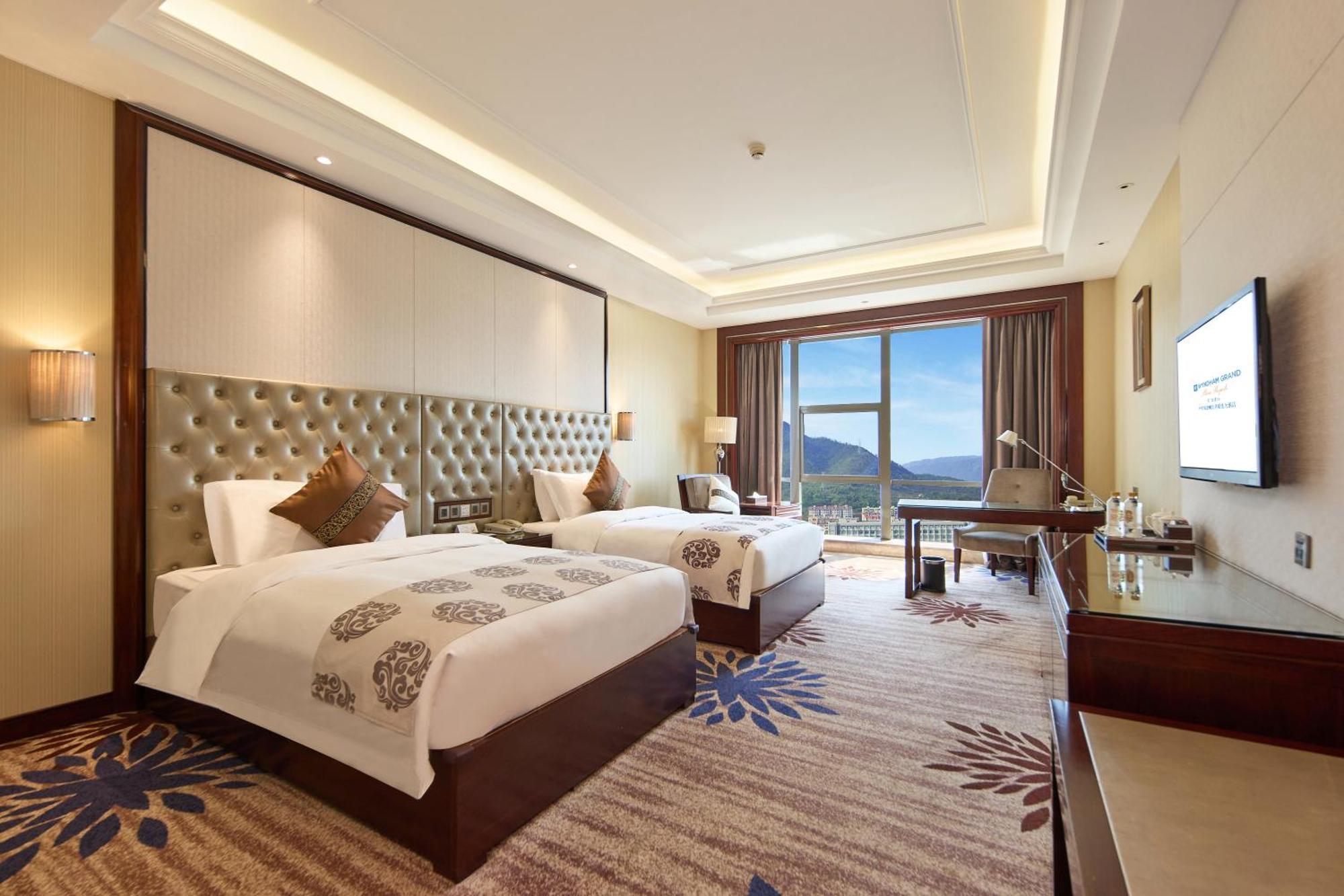 Wyndham Grand Plaza Royale Chenzhou Hotel Exterior photo